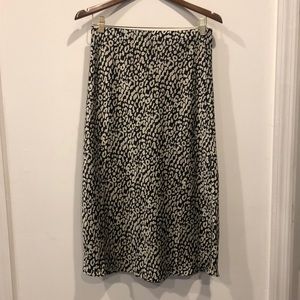 Silk texture black/silver midi skirt